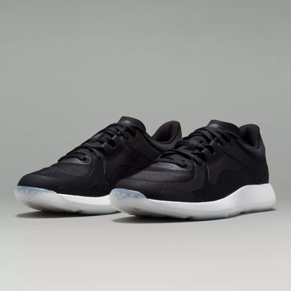 Women's Lululemon Strongfeel Trainers - Picture 2 of 10